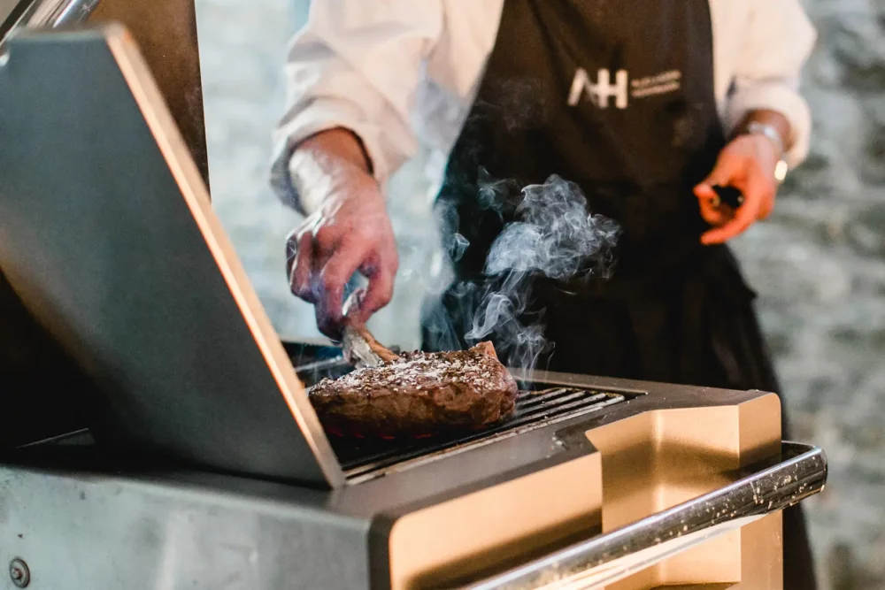 Rinderbrust zum Grillbuffet für Hochzeitsmenü zur Hochzeit mit Fotograf bei Würzburg in Hochzeitslocation Winzerhof Stahl