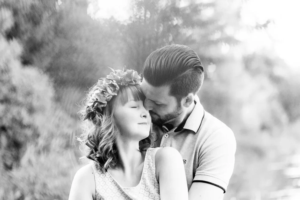 Fotografin für Verlobungsshooting bei Nürnberg am See in Franken