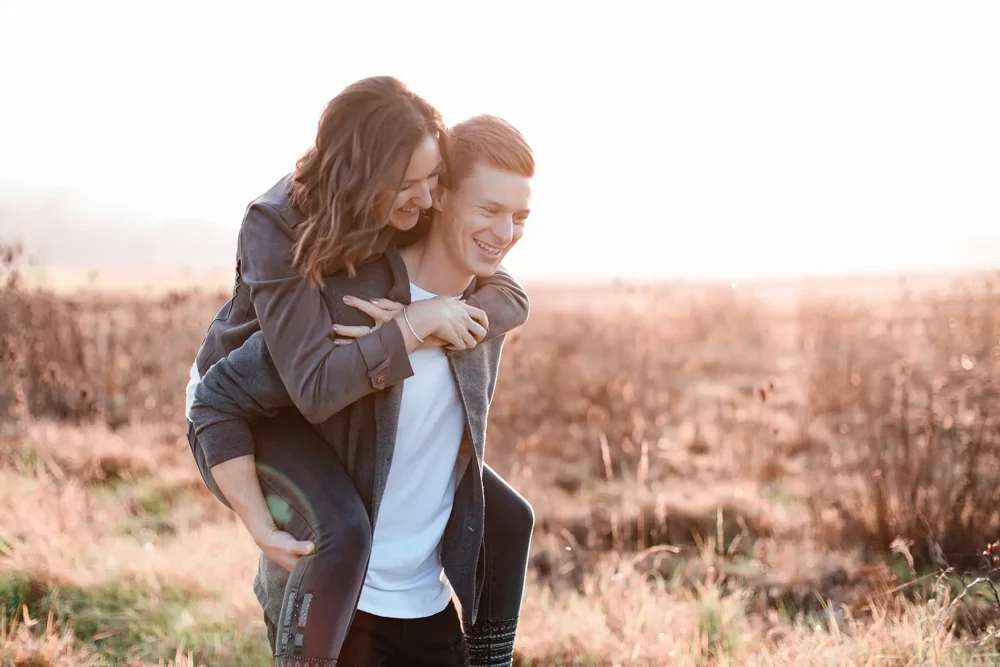 Gutschein für Paarshooting mit Fotograf in Amberg im Sonnenuntergang