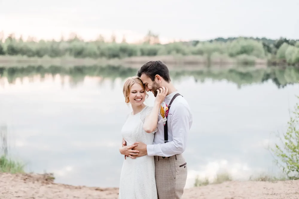 Hochzeitsfotografin zur Hochzeit am See bei Amberg