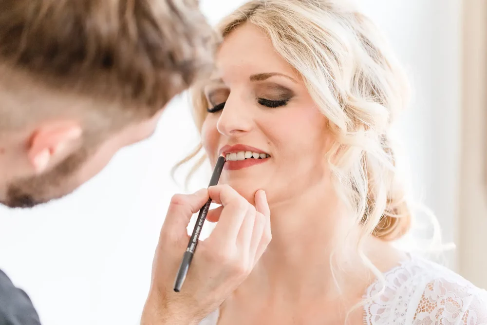 hochzeitsfotografin-freihof-prichsenstadt-014 Getting ready der Braut bei Hochzeit im Hotel Freihof in Prichsenstadt