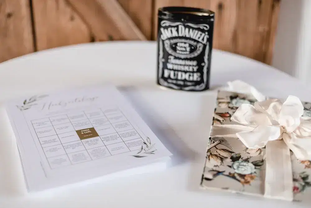 Hochzeitsbingo als Spiel zur Hochzeit mit Hochzeitsfotografin im Keidenzeller Hof in Hochzeitslocation Nürnberg Fürth