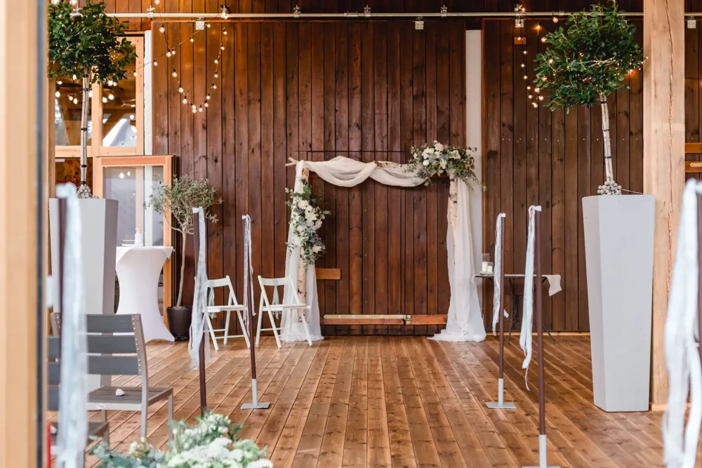 Hochzeitslocation bei Nürnberg ACANTUS Hotel Scheune zur Hochzeit mit Hochzeitsfotograf